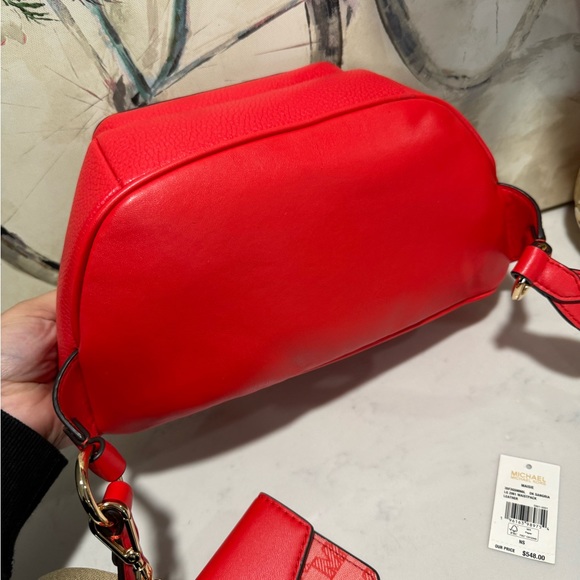 SALE🤍MICHAEL KORS leather maisie 2 in 1 waist pack ❤️ - Picture 13 of 15